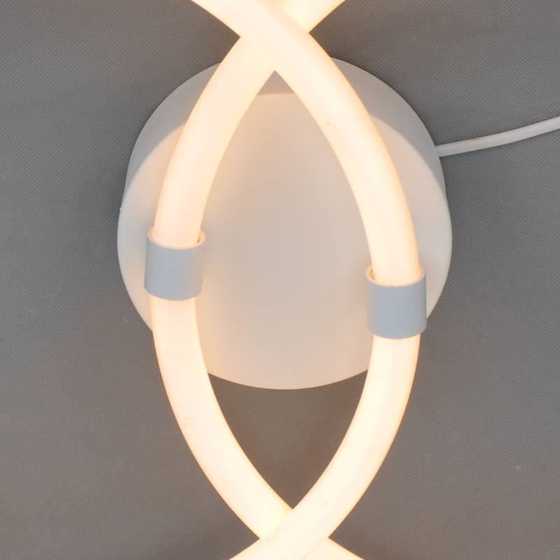 LED-kattovalaisin isommalla kaksois-C-akryyliputkella